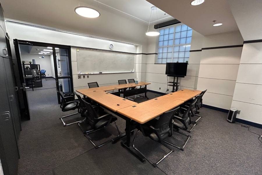 Coworking Office For Lease 919 Lilac Dr Golden Valley Mn (2)