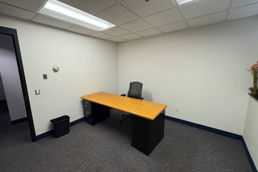 Coworking Office For Lease 919 Lilac Dr Golden Valley Mn (5)