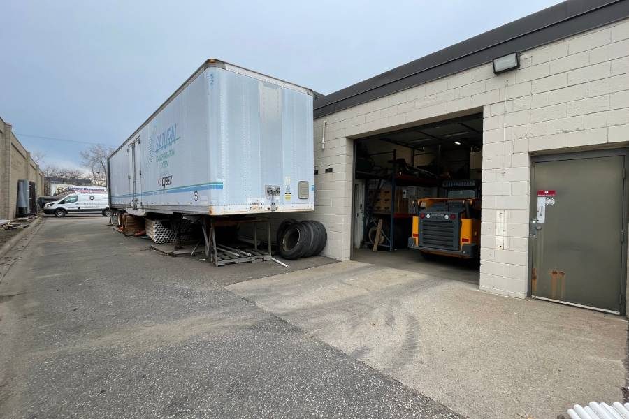 Industrial Building For Sale 5333 Lakeland Avenue N Crystal Mn (11)
