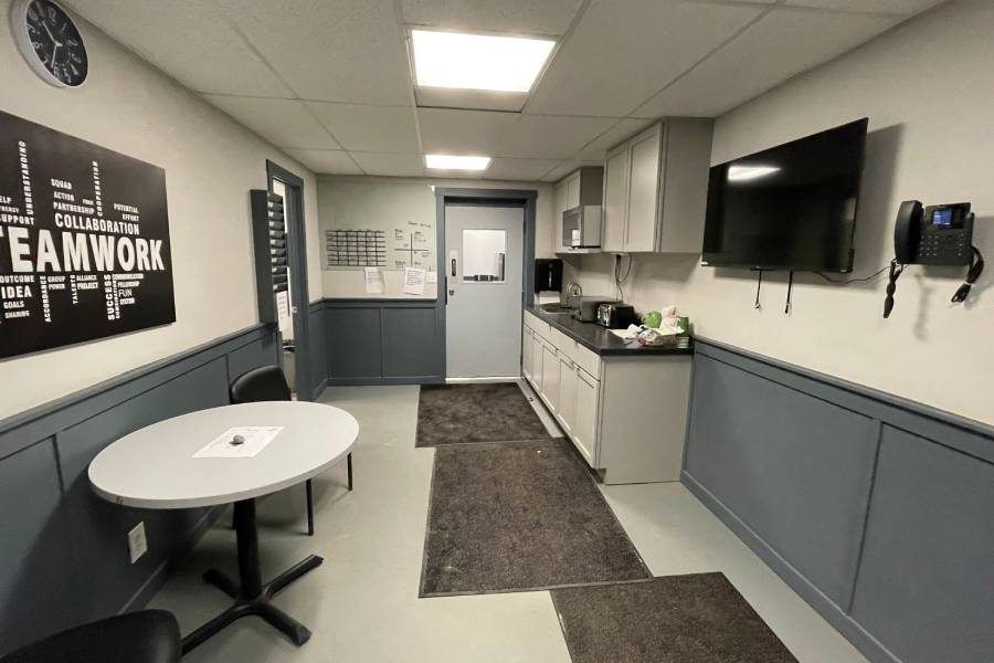 Industrial Building For Sale 5333 Lakeland Avenue N Crystal Mn (6)