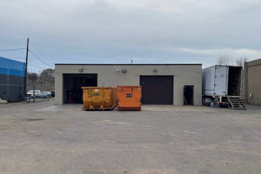 Industrial Building For Sale 5333 Lakeland Avenue N Crystal Mn (9)