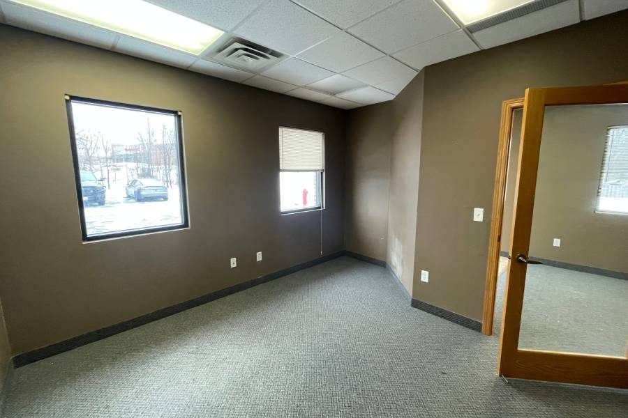 Office For Lease 221 Main Street Nw Elk River Mn (2)